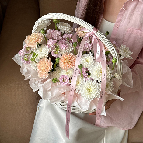 Композиция в корзине