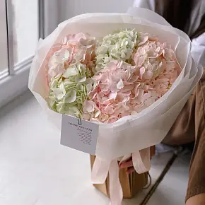 Монобукет из гортензий для мамы