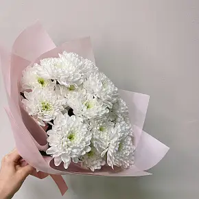 Букет из 3х кустовых хризантем
